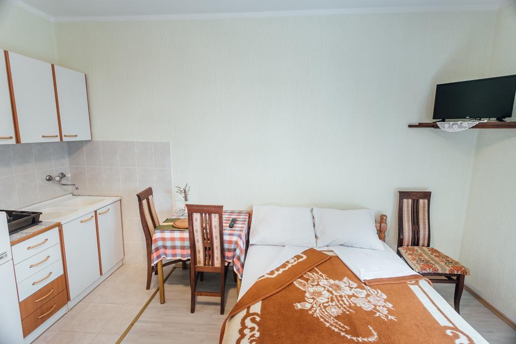 Guest House Bajceta Херцег-Нови Экстерьер фото